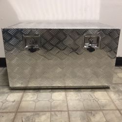 30” aluminum under bed toolbox