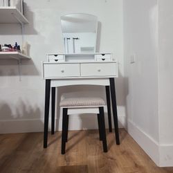 Makeup Vanity With Seat
