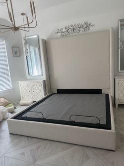 KING SIZE BED FRAME  84in HIGH