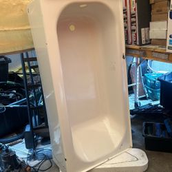 60 X 30 left hand drain white tub