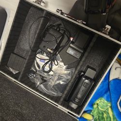 (2 )canon vixia hfr700 