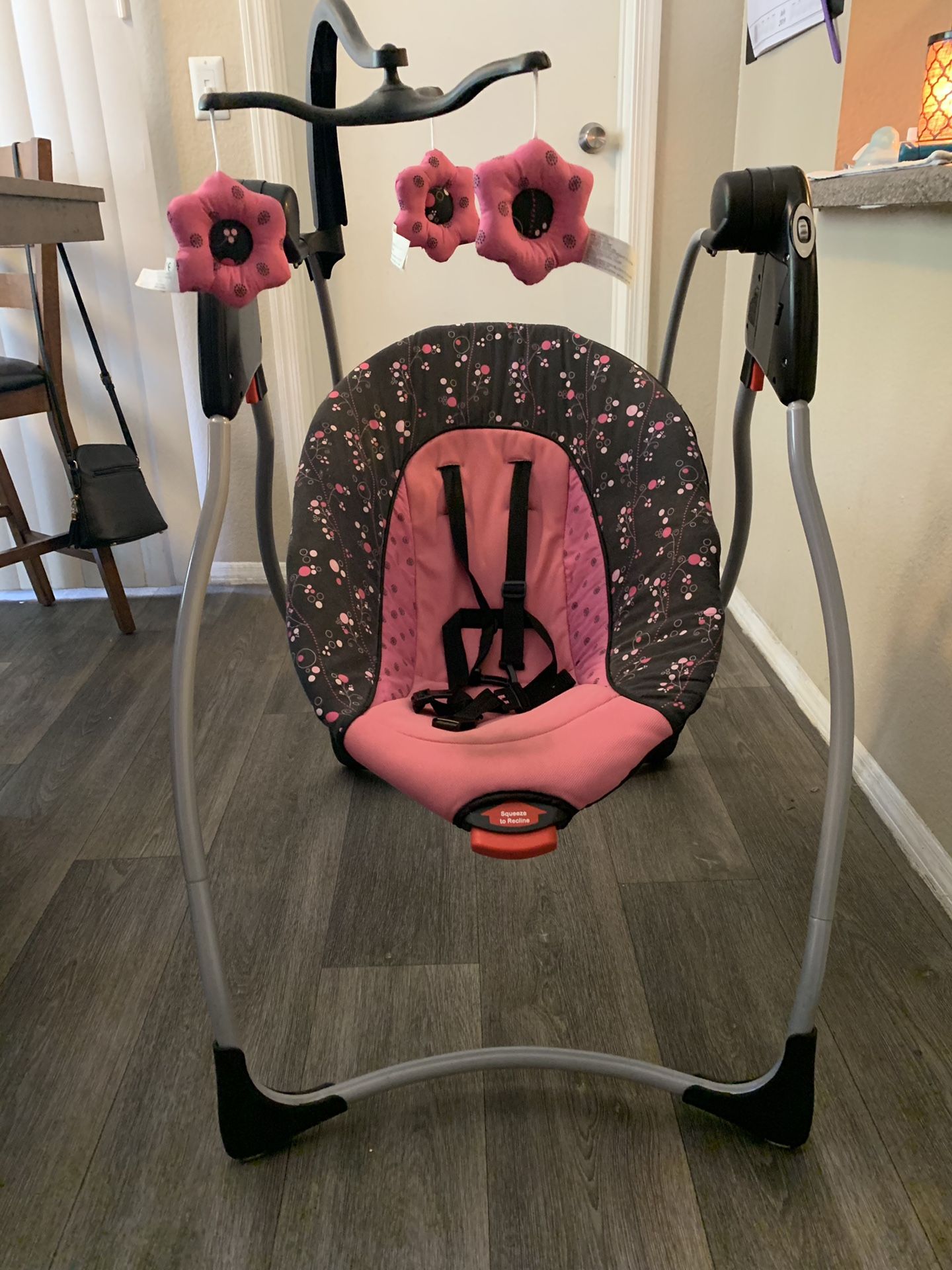Graco flower clearance swing