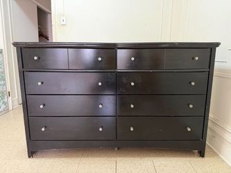 8 Drawer Wooden Dresser