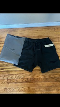 Essentials Shorts