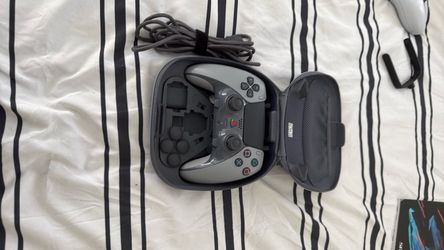 PlayStation PS5 DualSense Edge 30th Anniversary Limited Edition Controller