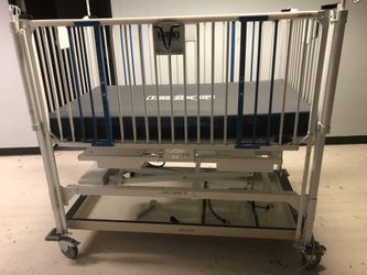 Hard Medical Electric Crib