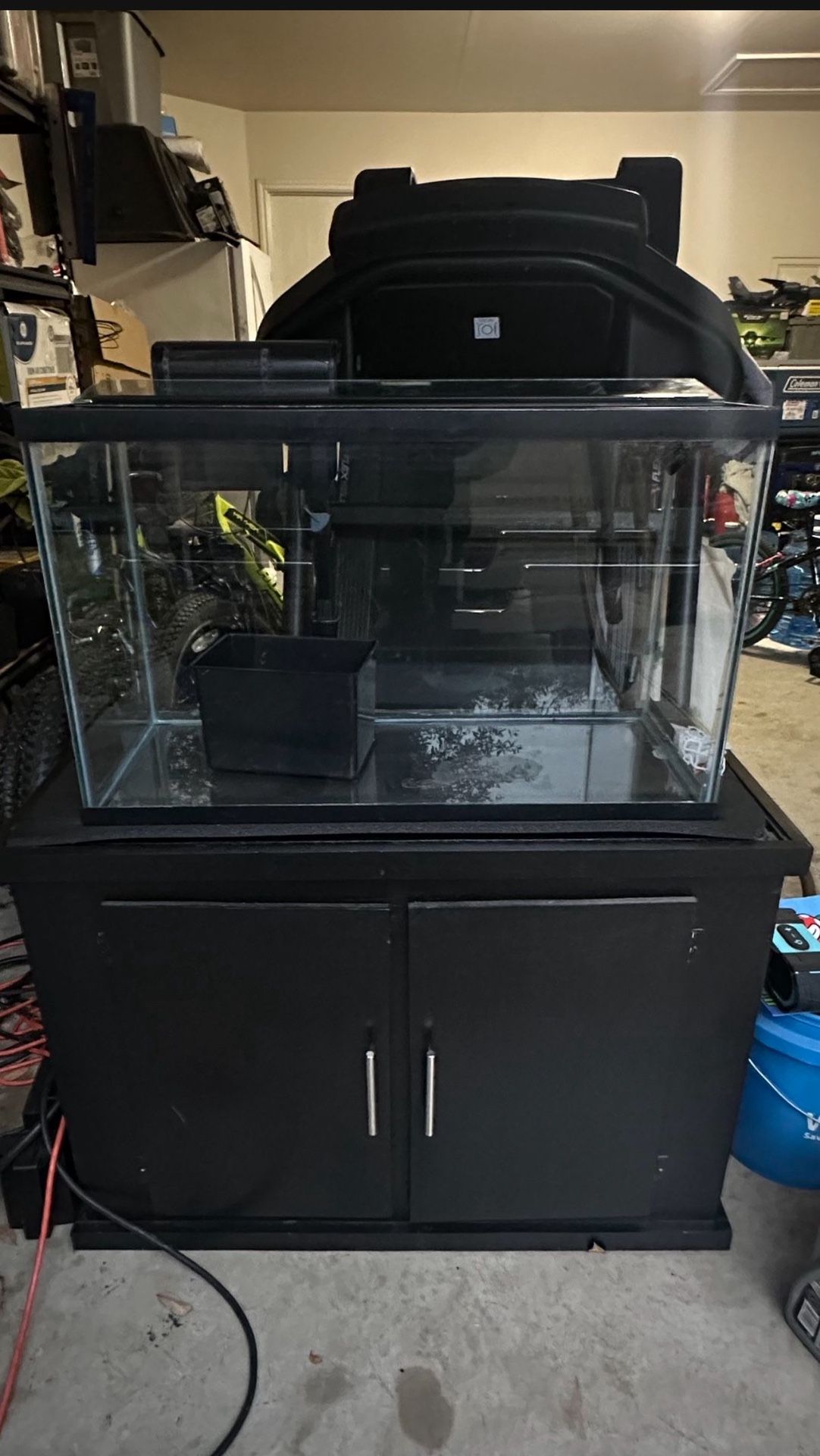 29 gallon aquarium with stand And Marineland Filter