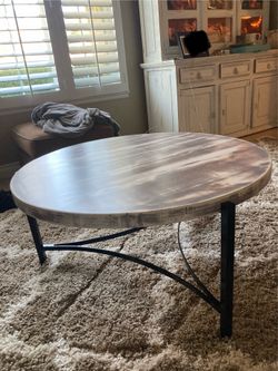 Round coffee table