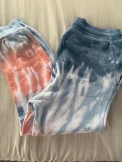 Women’s/Juniors size medium