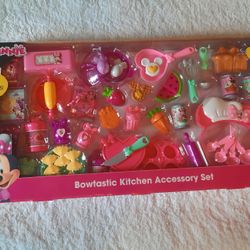 Disney Minnie Mouse Play Food Set New