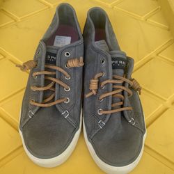 Women’s Shoes