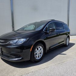 2021 Chrysler Voyager