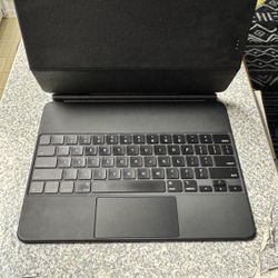 Apple Smart Keyboard Folio for 12.9-inch iPad Pro