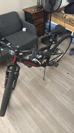 Hyper Shock Mountain Bike