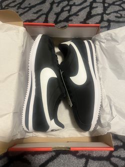 DS Black Nike Cortez 10.5