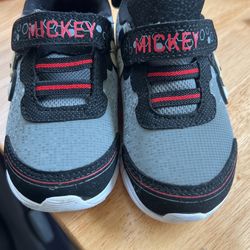 Mickey Shoes Size 7