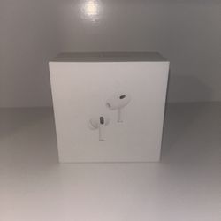AirPods Pro 2nd Gen With MagSafe Charging Case (USB-C) Refurbished Receipt In 3rd Photo (Send Best Offer)