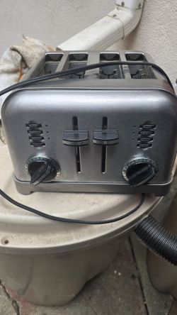 Cuisinart 4 slice toaster