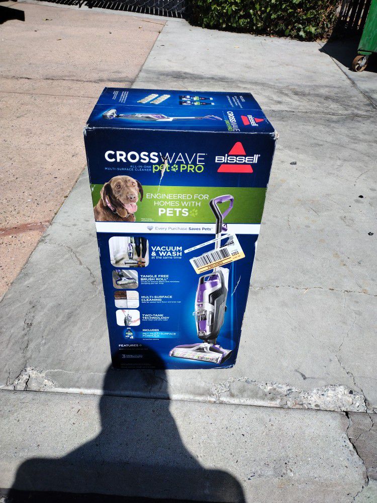 THE NEW CROSS WAVE PET PRO VACCUM AND CLEANER