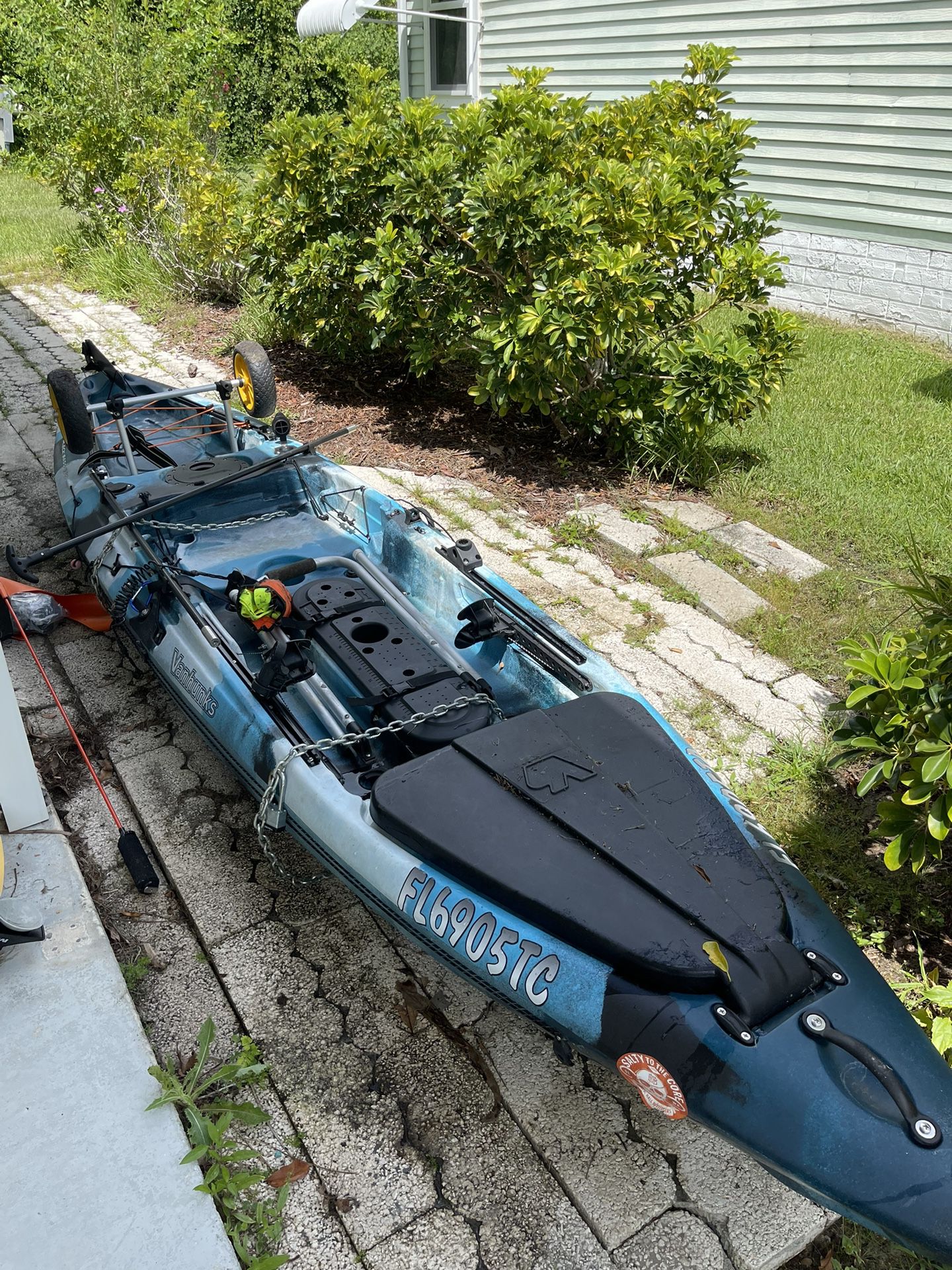 Vanhunks Black Bass Fishing Kayak for Sale in Fort Pierce, FL - OfferUp