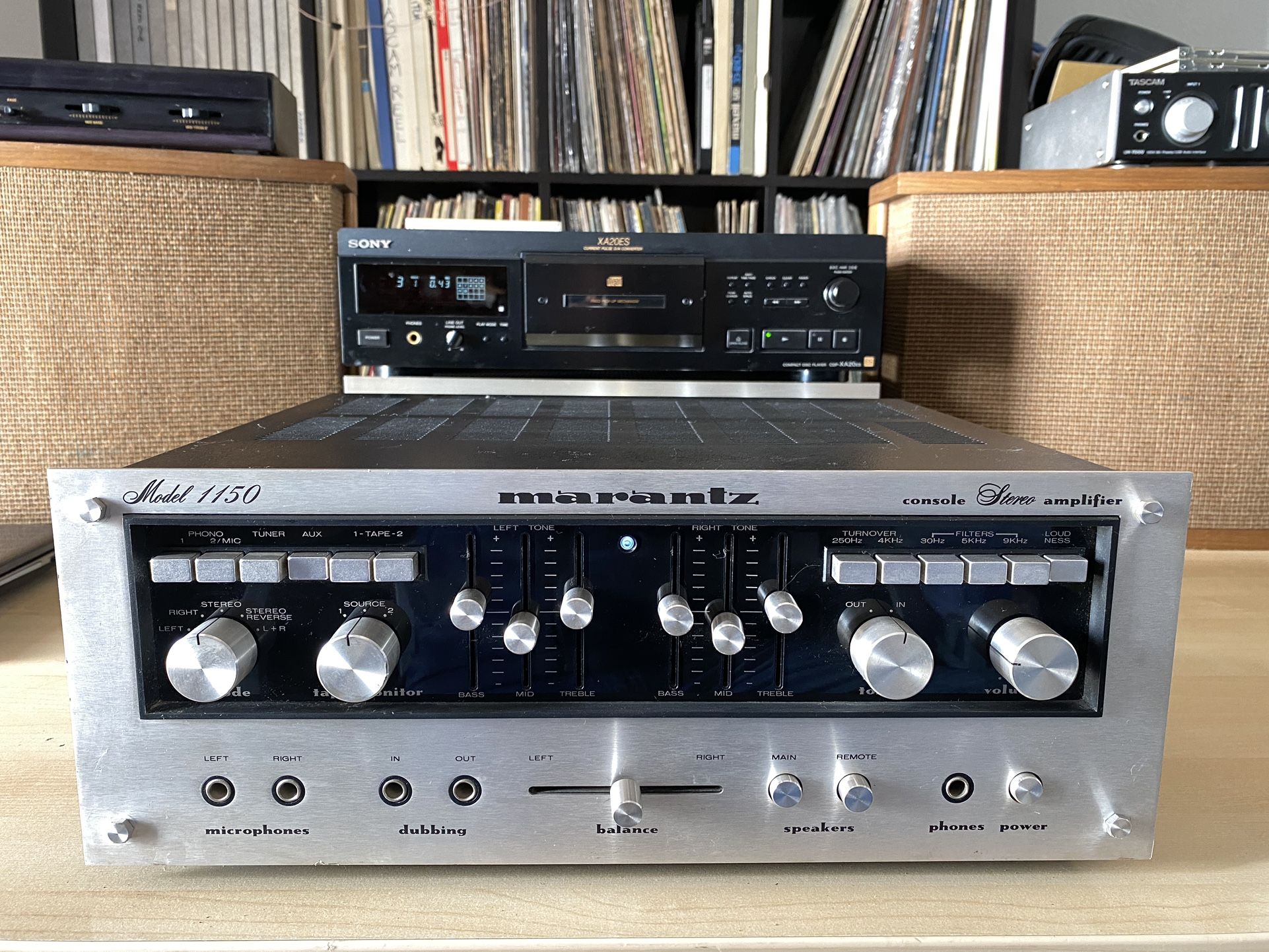Marantz 1150 Integrated Amplifier