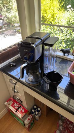 Ninja - DualBrew Pro 12 cup/K-Cup Coffee Maker with built in Milk Frother