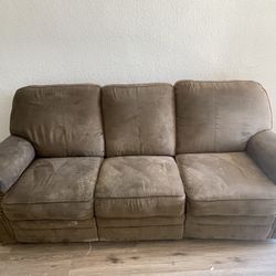 Sofá Reclinable $130