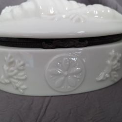 Vntg Oval Large Hinged Trinket