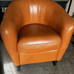 leather chair 