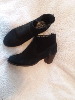 Womens shoes wedges/heels