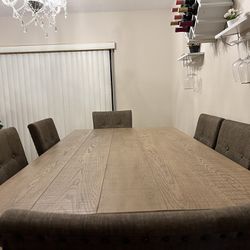 Dinning Table with 6 Chairs 