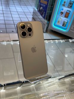 iPhone 15 pro max 256GB UNLOCKED