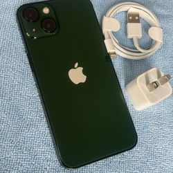 iPhone 13 128GB Factory Unlocked Excellent Condition 