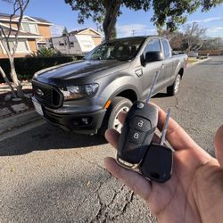 Car Keys/Llaves De Autos/Key Fobs