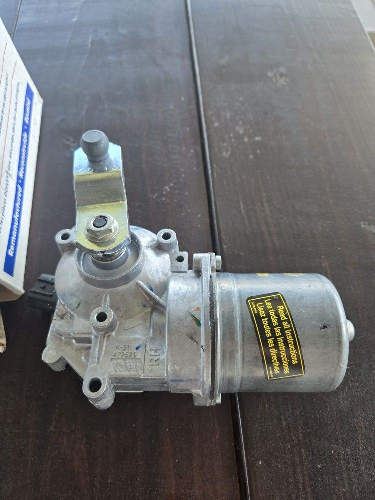 5 pin Wiper Motor for 07-18 Silverado Sierra 07-14 Suburban Tahoe Escalade Yukon