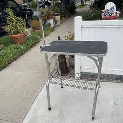 Grooming Table