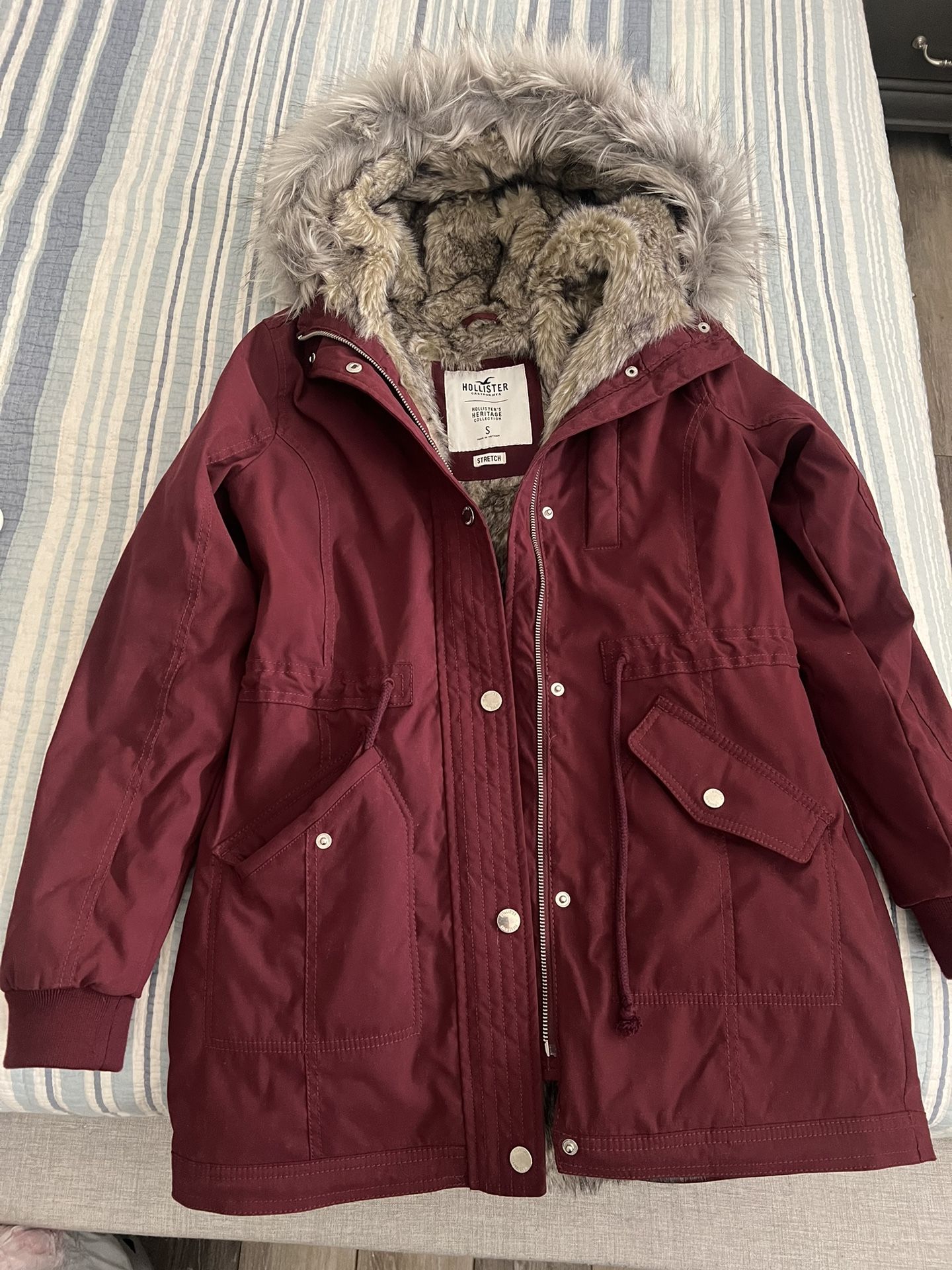 Hollister Fur Lined Coat Size Small