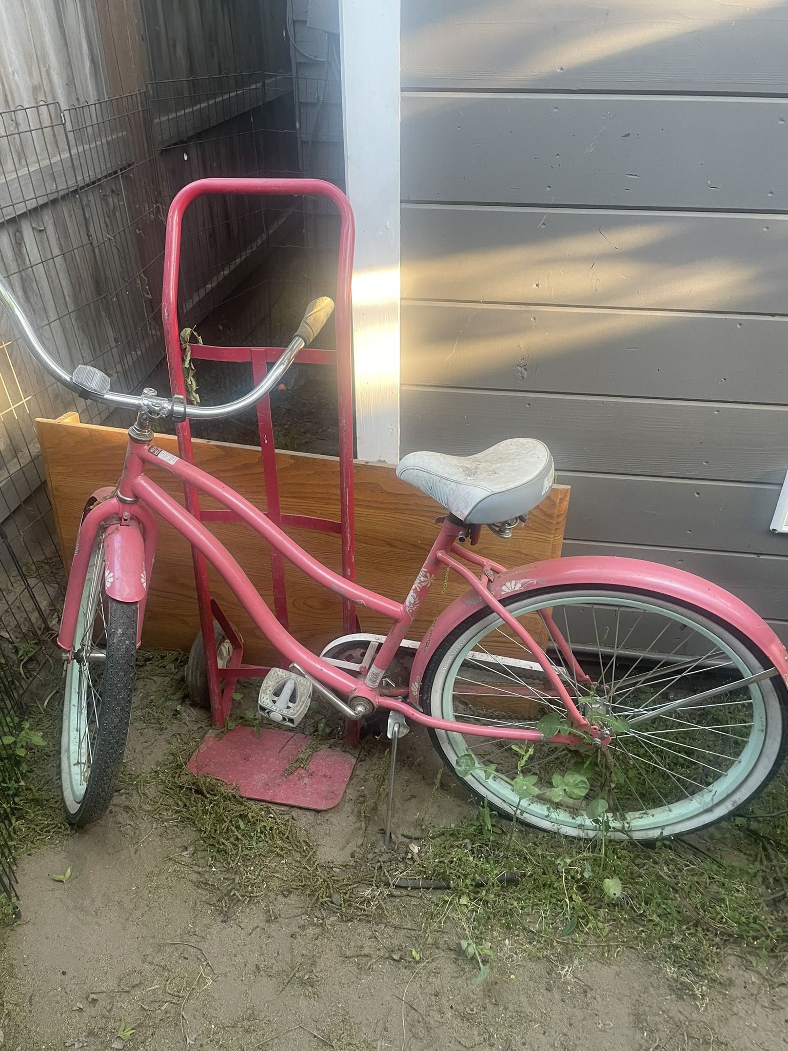 Huffy Women’s Cruiser Bike