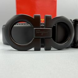 Salvatore Ferragamo Belt Black Buckle Black Leather With Box. ✅ Sizes 32-34