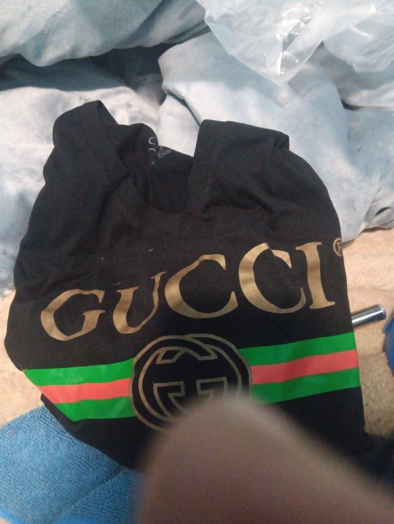 Gucci Shirt Large In Size