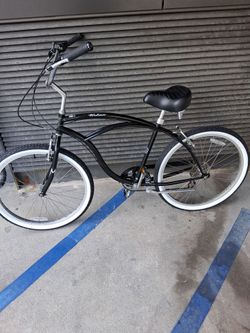 Beach Cruiser 7 speeds . $150. Firm!