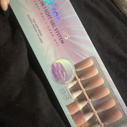 Cat eye gel nail tips