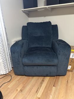 Ashley Furniture- Reclining Chair