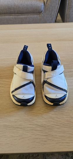Toddler Jordans size 8