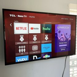 32 inch TCL ROKU smart TV