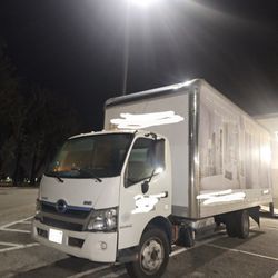 2016 HINO 195H Box Truck