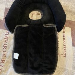 Boppy Head Support - Noggin Nest For New Born