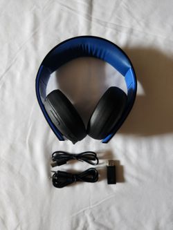 Playstation Gold Wireless Headset / Headphones
