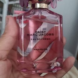 Daisy MARC JACOBS PARADISE Perfume