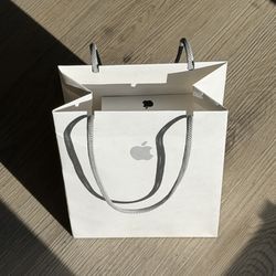 iPhone 16 Pro 256GB Black Titanium Unlocked Like New